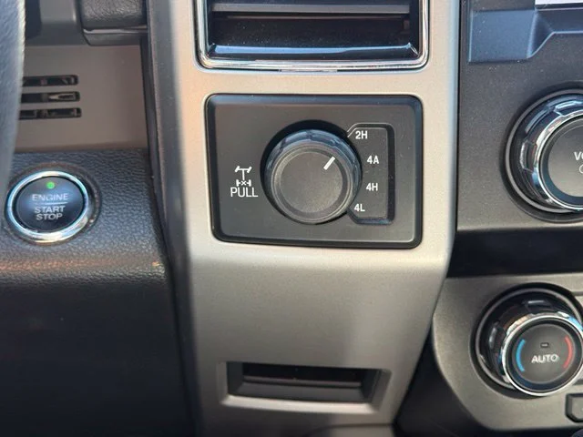 Used 2019 Black Ford Lariat image 19
