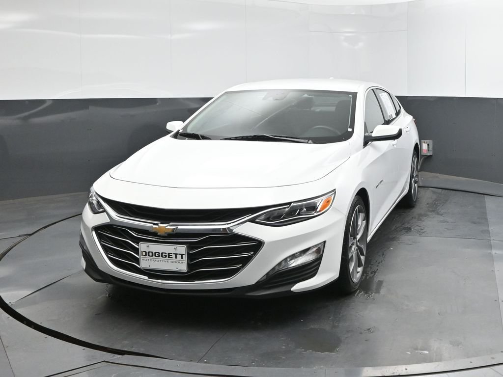 Used 2024 White Chevrolet LT image 22