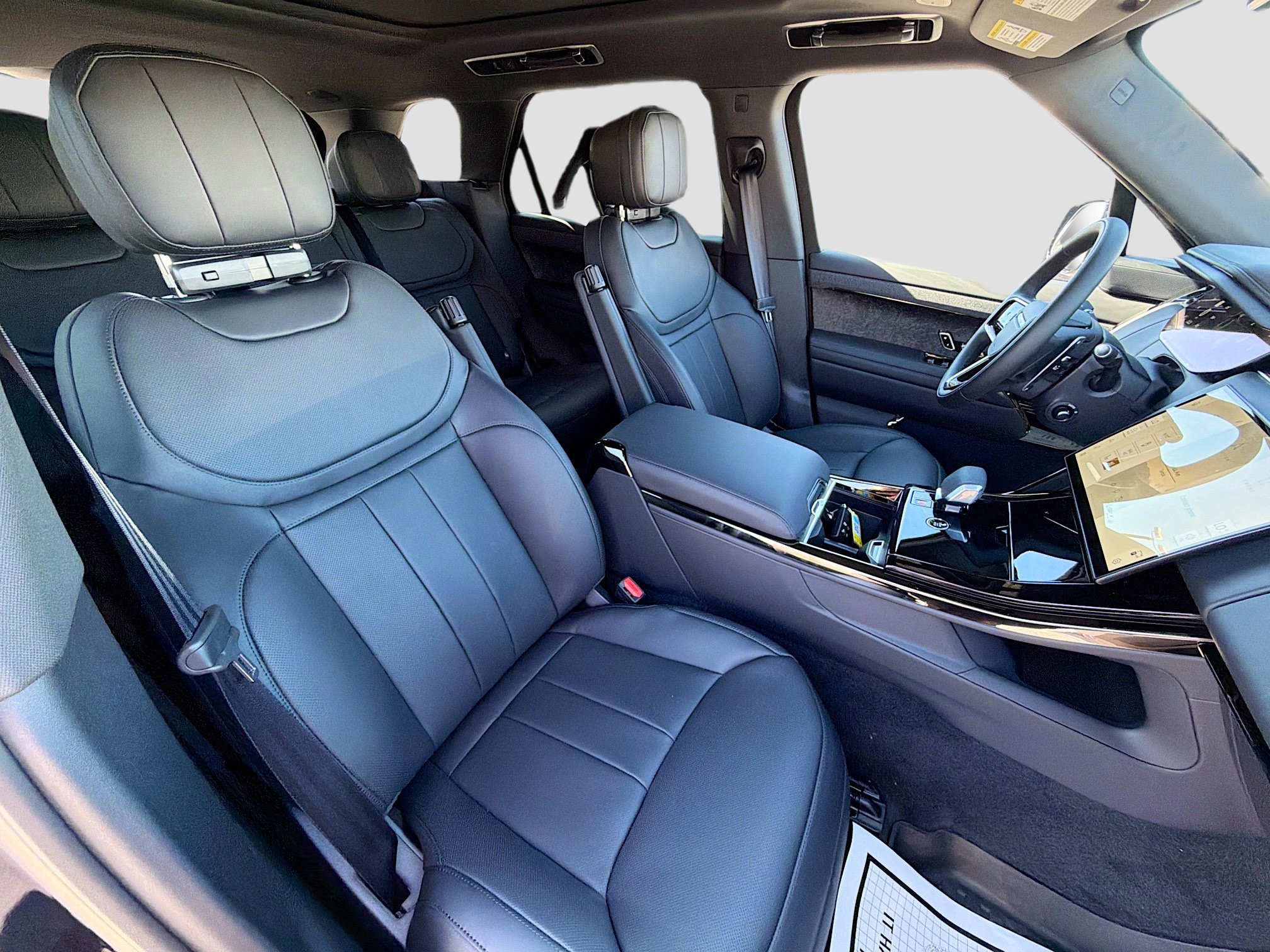 New 2026 Constellation Blue Ultra Metallic Gloss Land Rover Dynamic SE image 16
