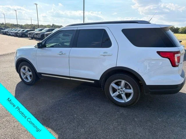 Used 2019 White Ford XLT image 4