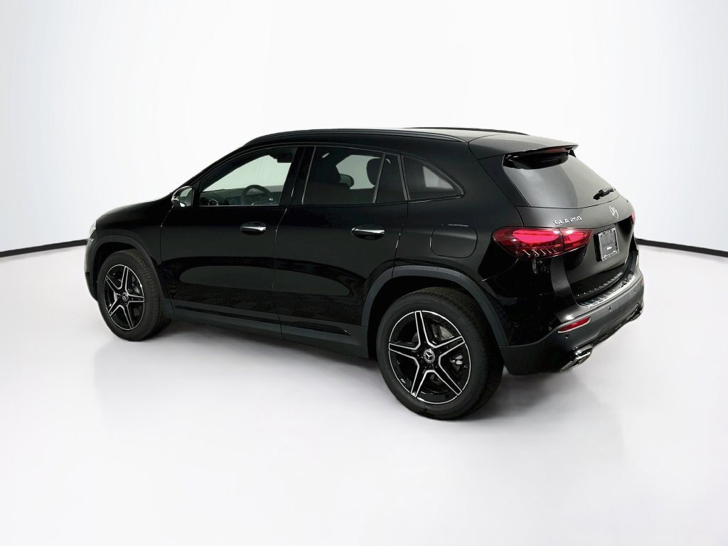 New 2026 Night Black Mercedes-Benz GLA 250 image 34