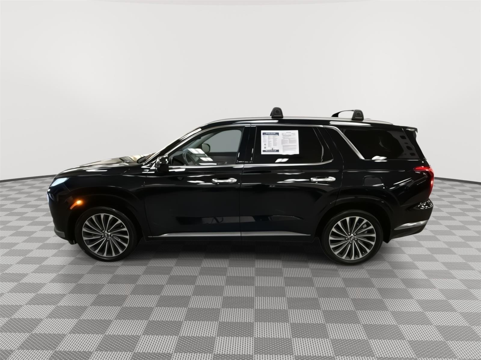 Used 2024 Abyss Black Pearl Hyundai Calligraphy image 8