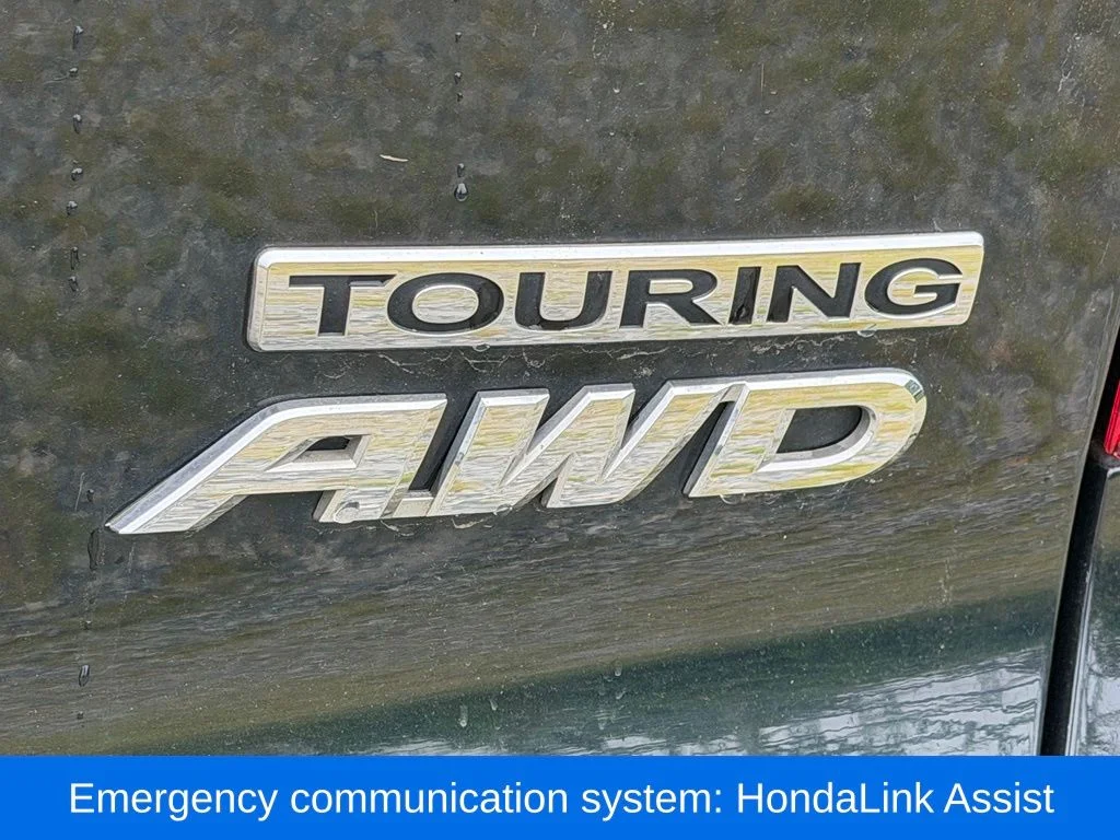 Used 2016 Green Honda Touring image 13