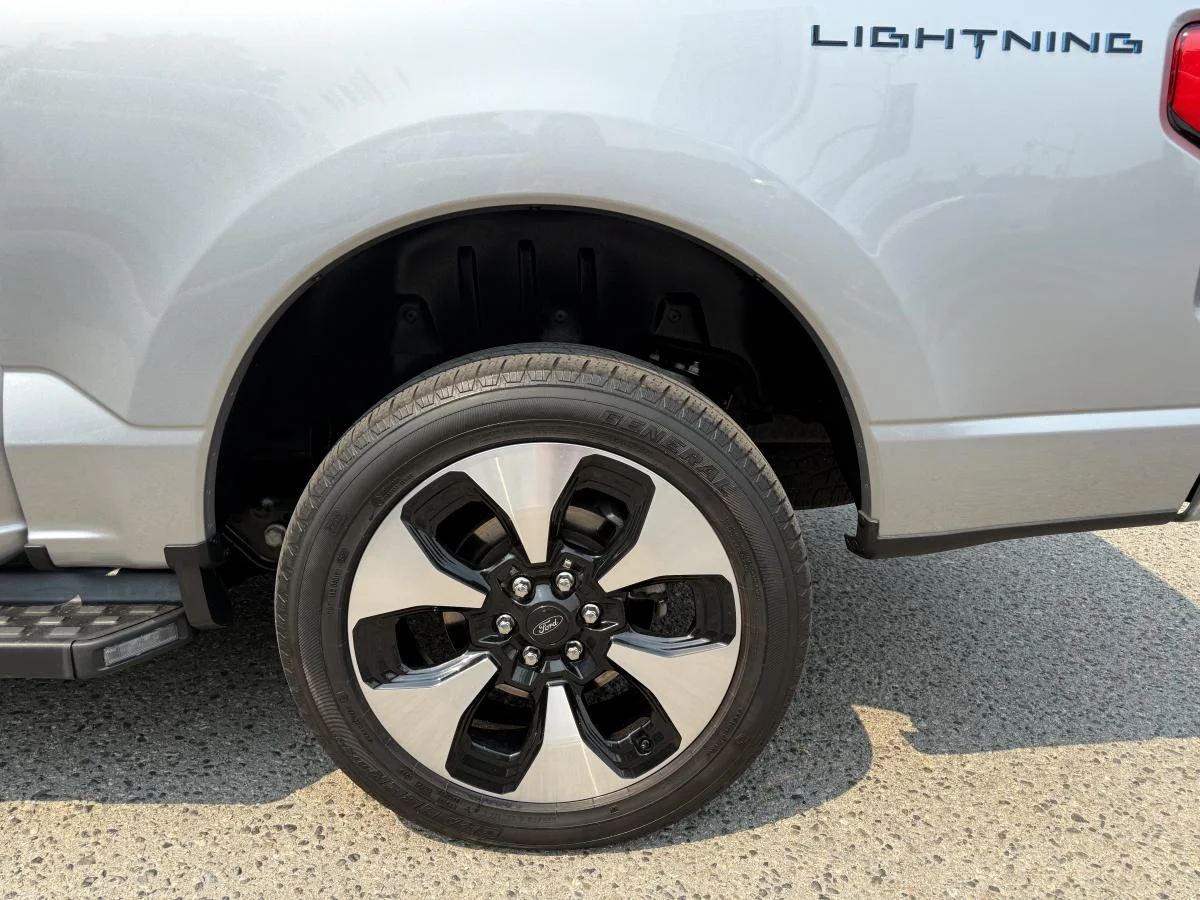 Used 2023 Grey Ford PRO image 12