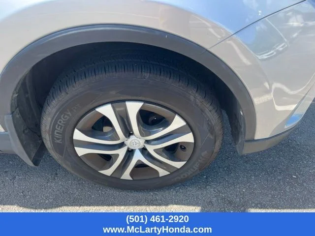 Used 2018 Silver Toyota LE image 8