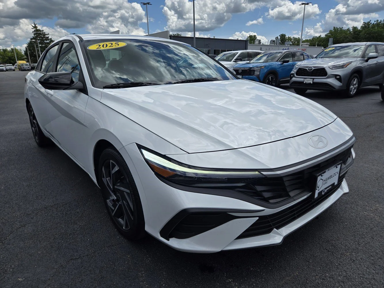 Used 2025 Serenity White Hyundai SEL Sport image 1