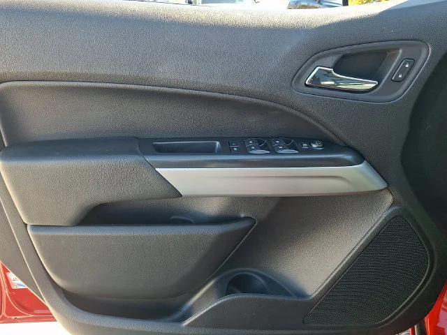 Used 2019 Red Chevrolet ZR2 image 12