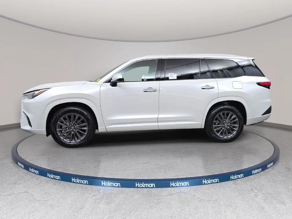 New 2026 Wind Chill Pearl Lexus AWD image 8