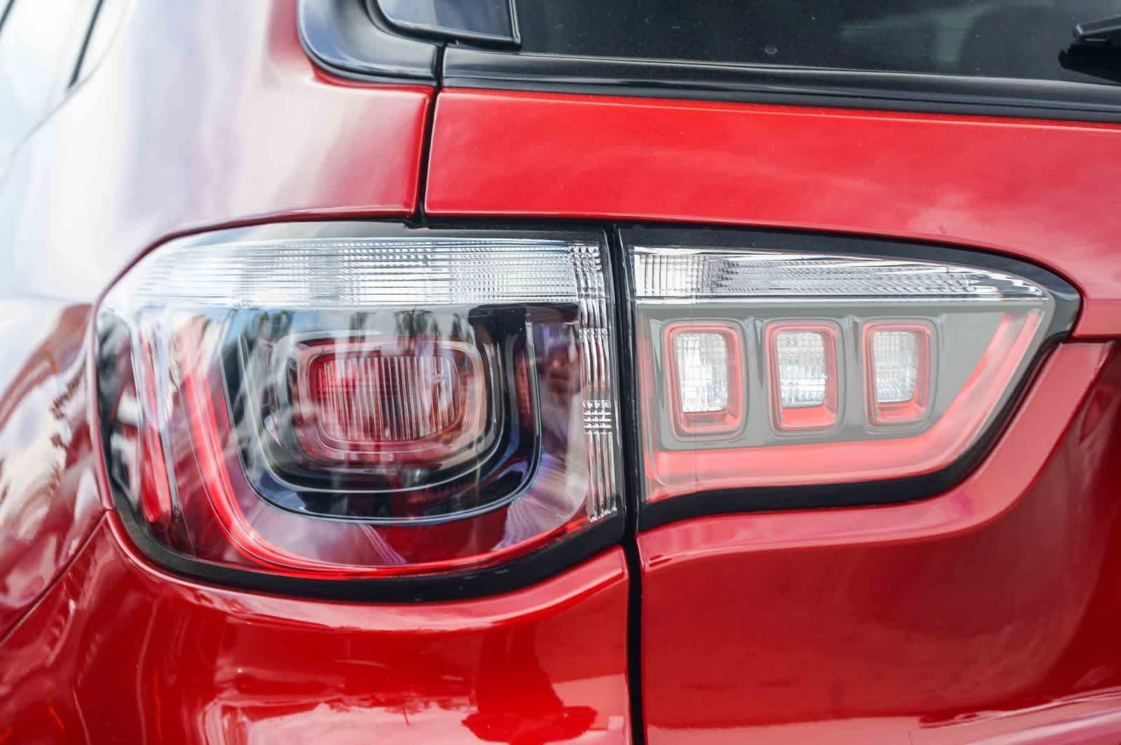 New 2026 Red Hot Pearl-Coat Exterior Paint Jeep Trailhawk image 7