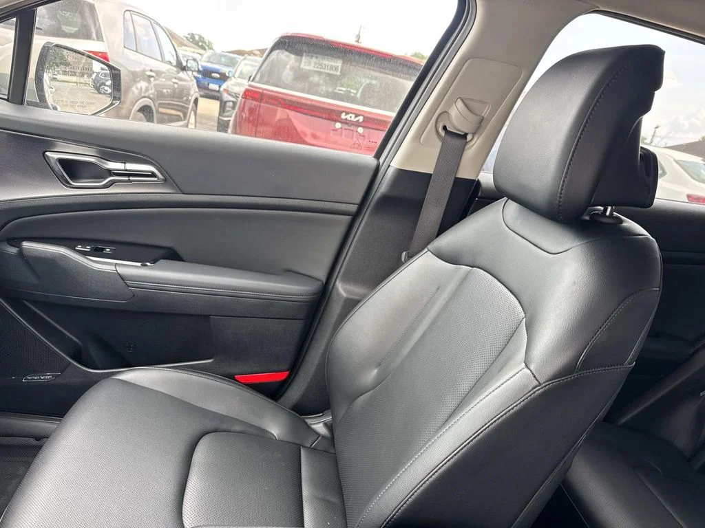 New 2025 Wolf Gray Kia SX image 23