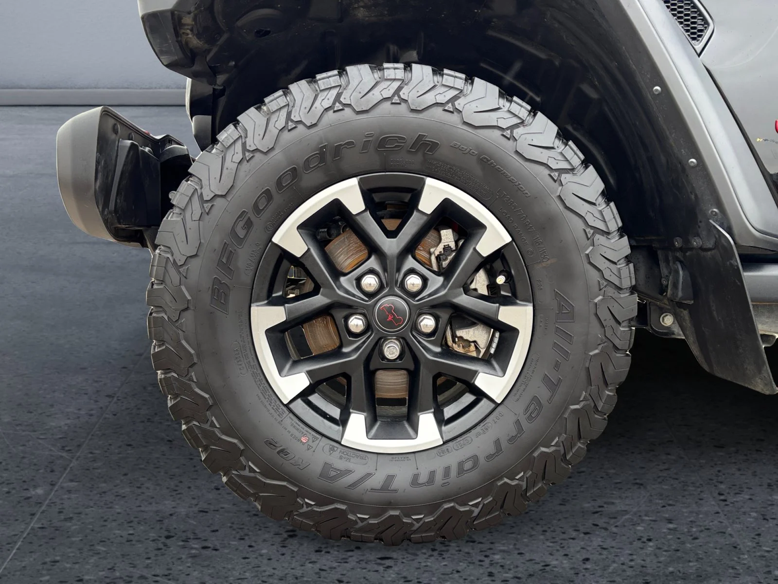 Certified Used 2024 Black Jeep Rubicon * Manual * Available Until Exported to USA * image 9