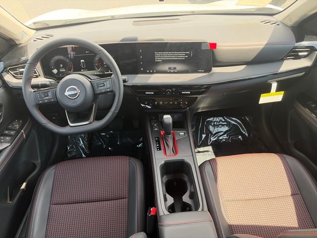New 2026 Aspen White TriCoat / Super Black Two-tone Nissan SR image 16