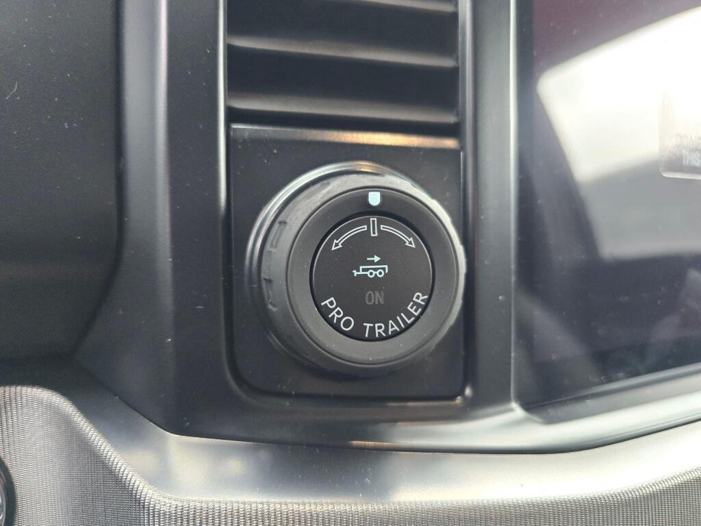 New 2026 Carbonized Gray Metallic Ford F-250® Platinum® image 28