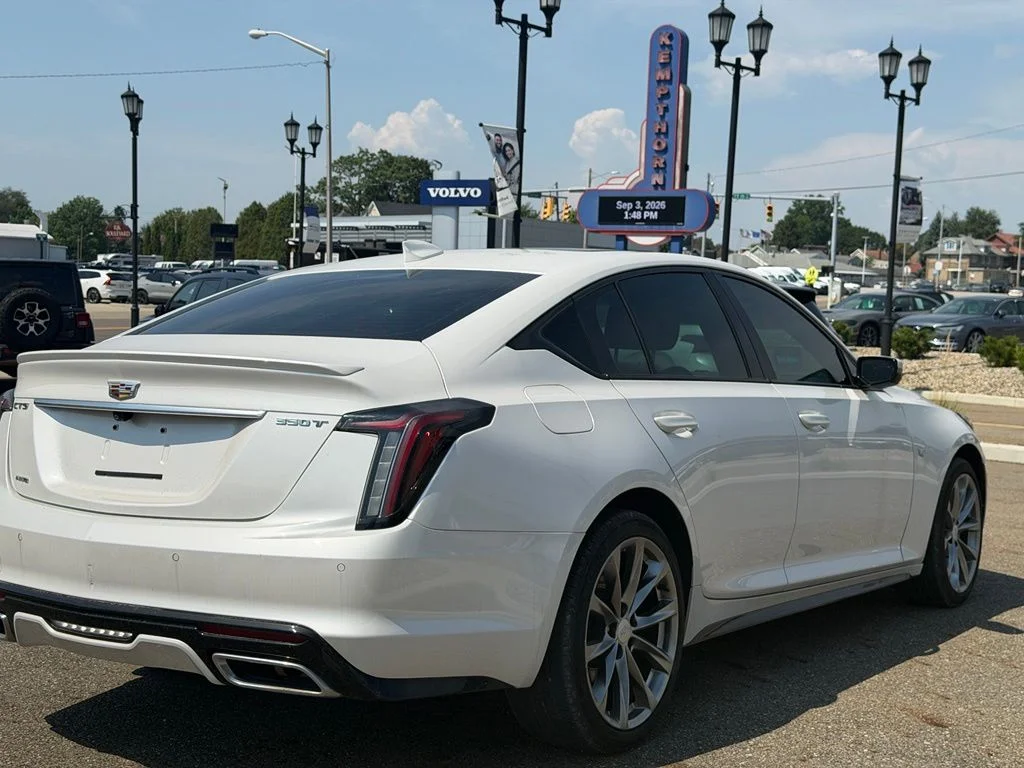 Used 2020 White Cadillac Sport image 5