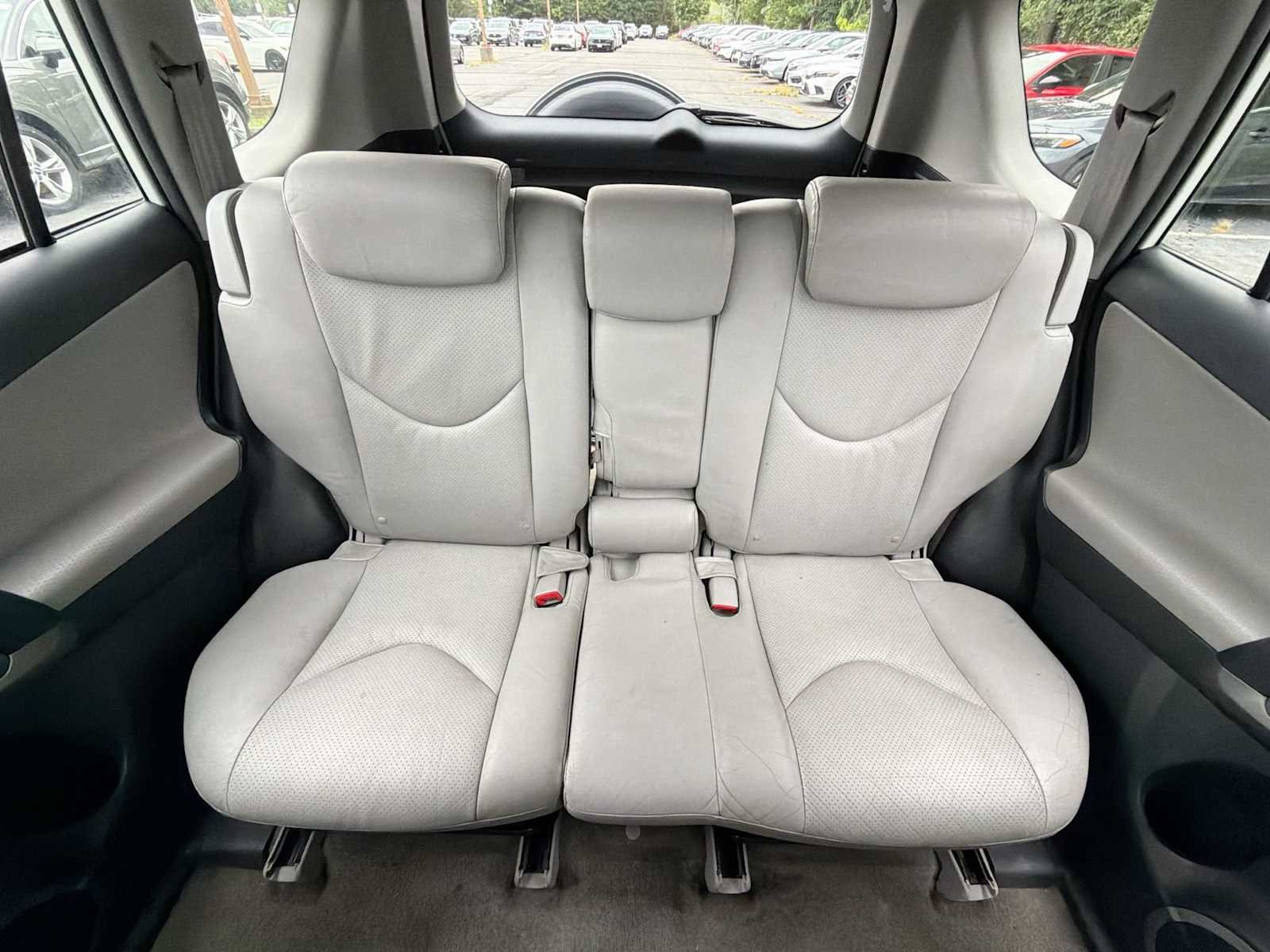 Used 2010 Blizzard Pearl Toyota Ltd image 13