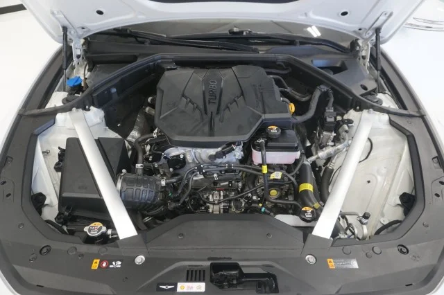 Used 2025  Genesis 2.5T image 39
