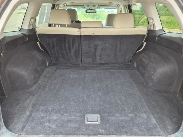 Used 2013 Tan Subaru 2.5i image 12