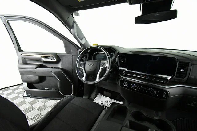 Used 2022 Gray Chevrolet RST image 20