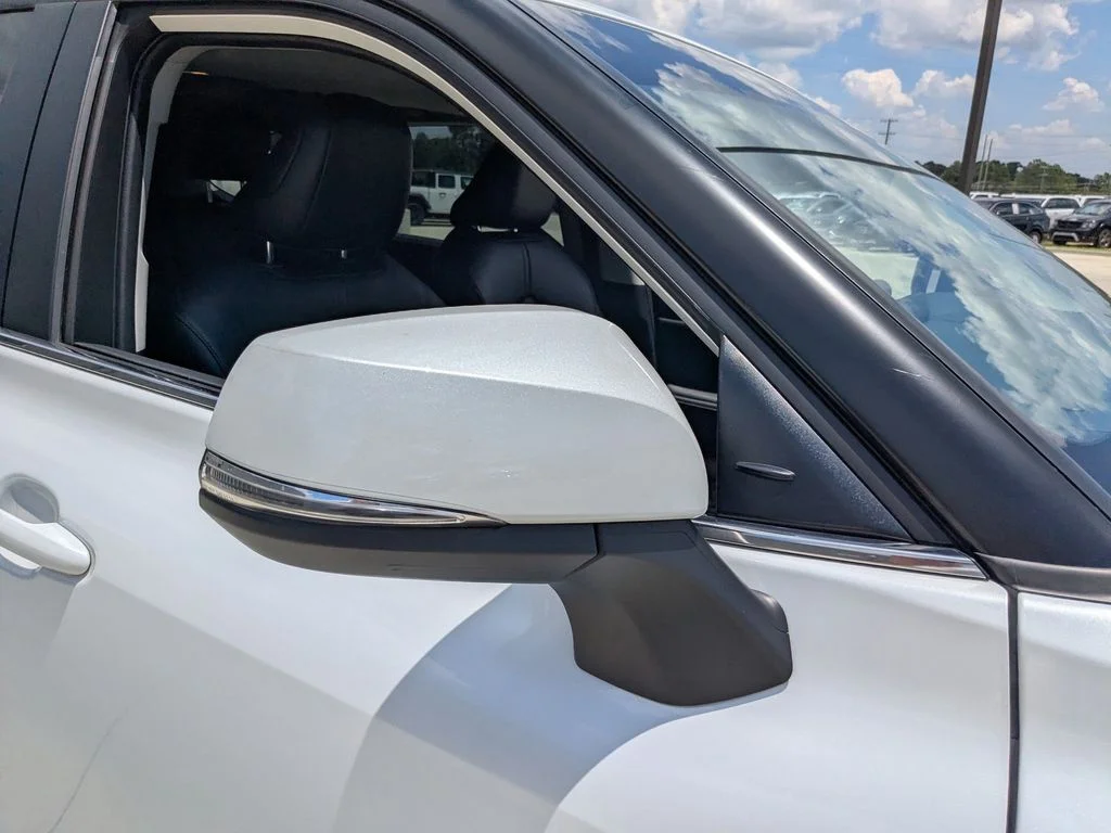 Used 2023 Beige Toyota XLE image 15