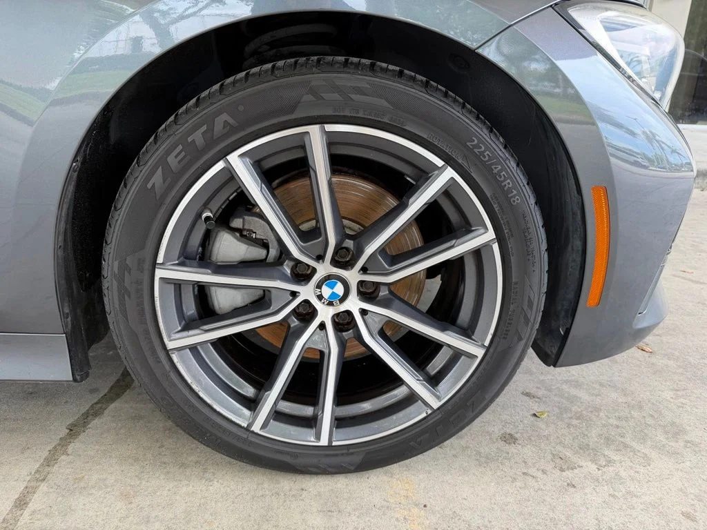 Used 2021 Gray BMW 330i image 22