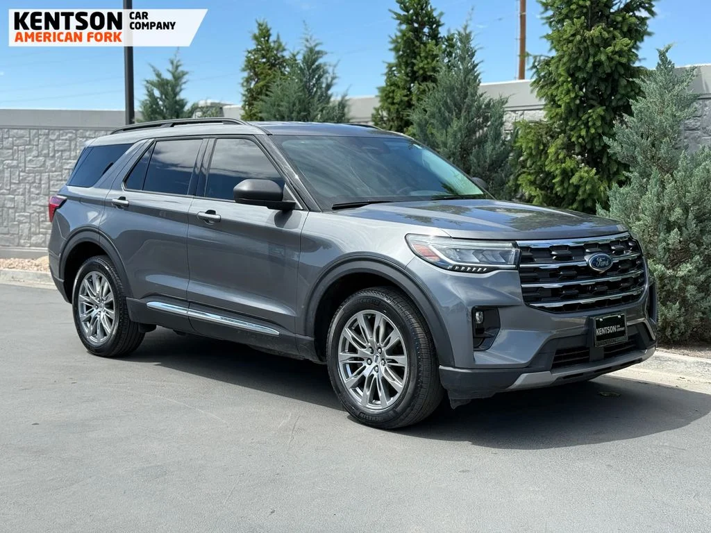Used 2025 Gray Ford Active image 9