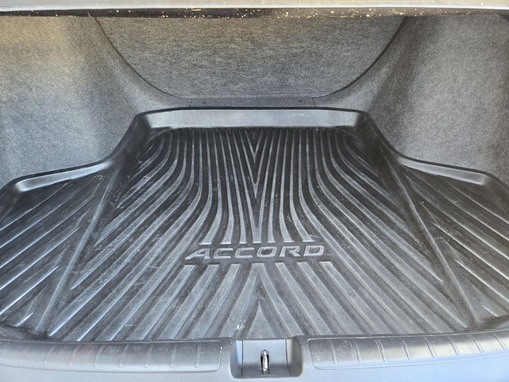 Used 2018 Black Honda LX image 21