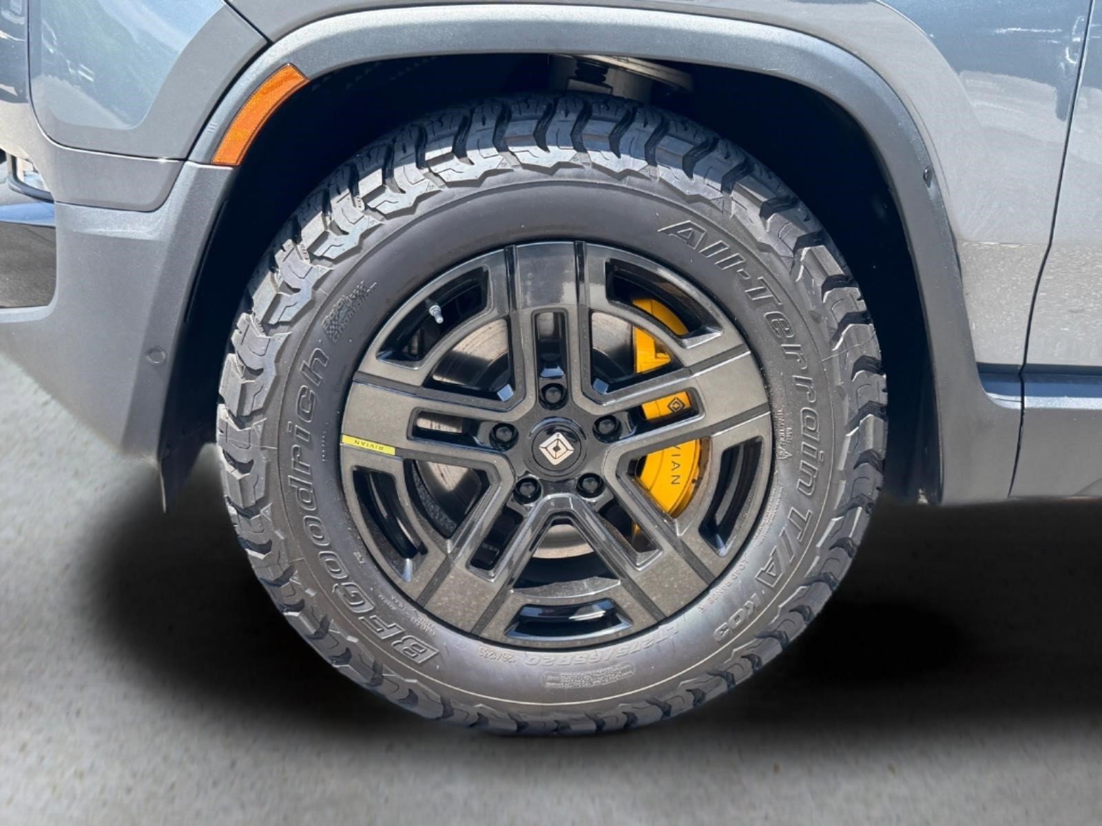 Used 2022 El Cap Granite Rivian Launch Edition image 9