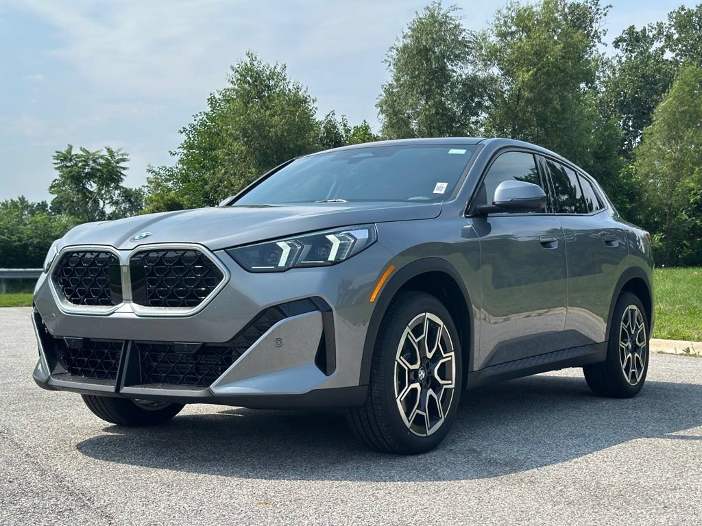 New 2026 Skyscraper Grey Metallic BMW xDrive28i image 3