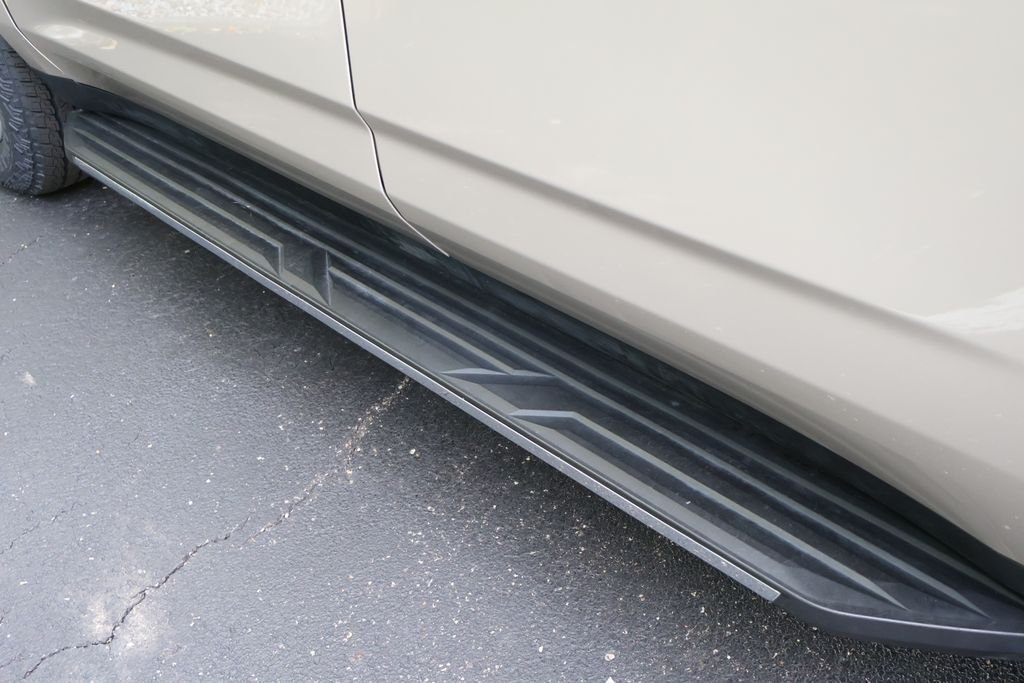 2021 Chevrolet Tahoe LT - Photo 16