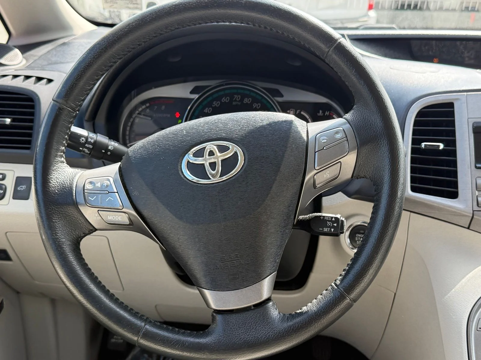 Used 2009 Red Toyota Base image 17