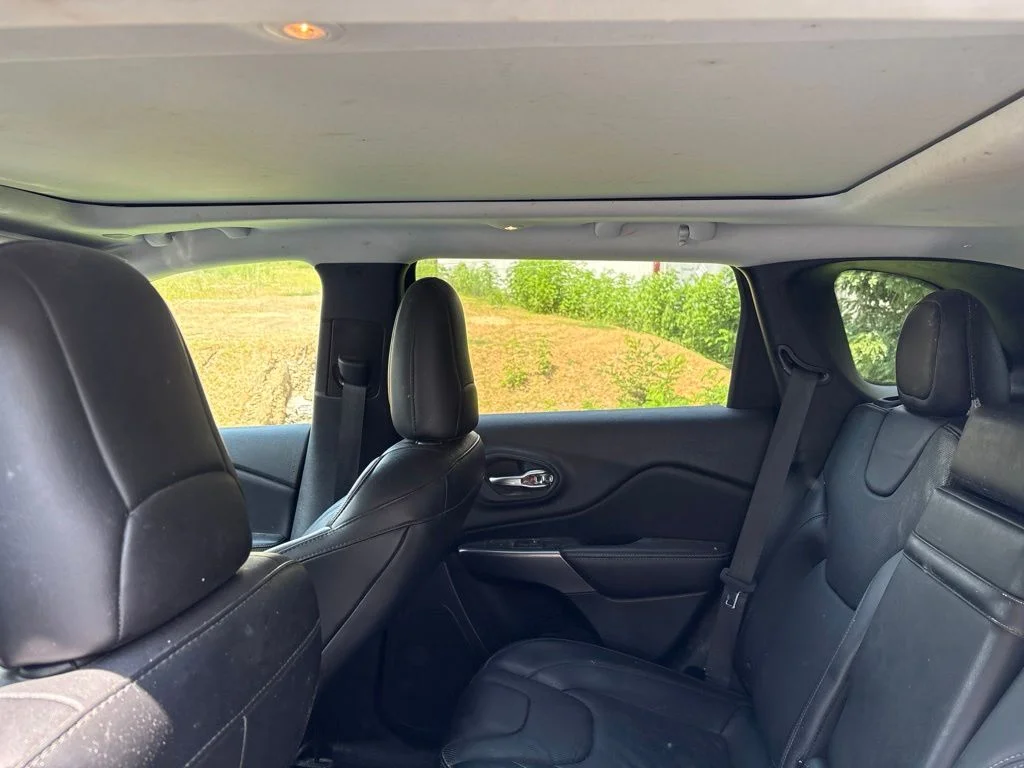 Used 2019 White Jeep Limited image 14