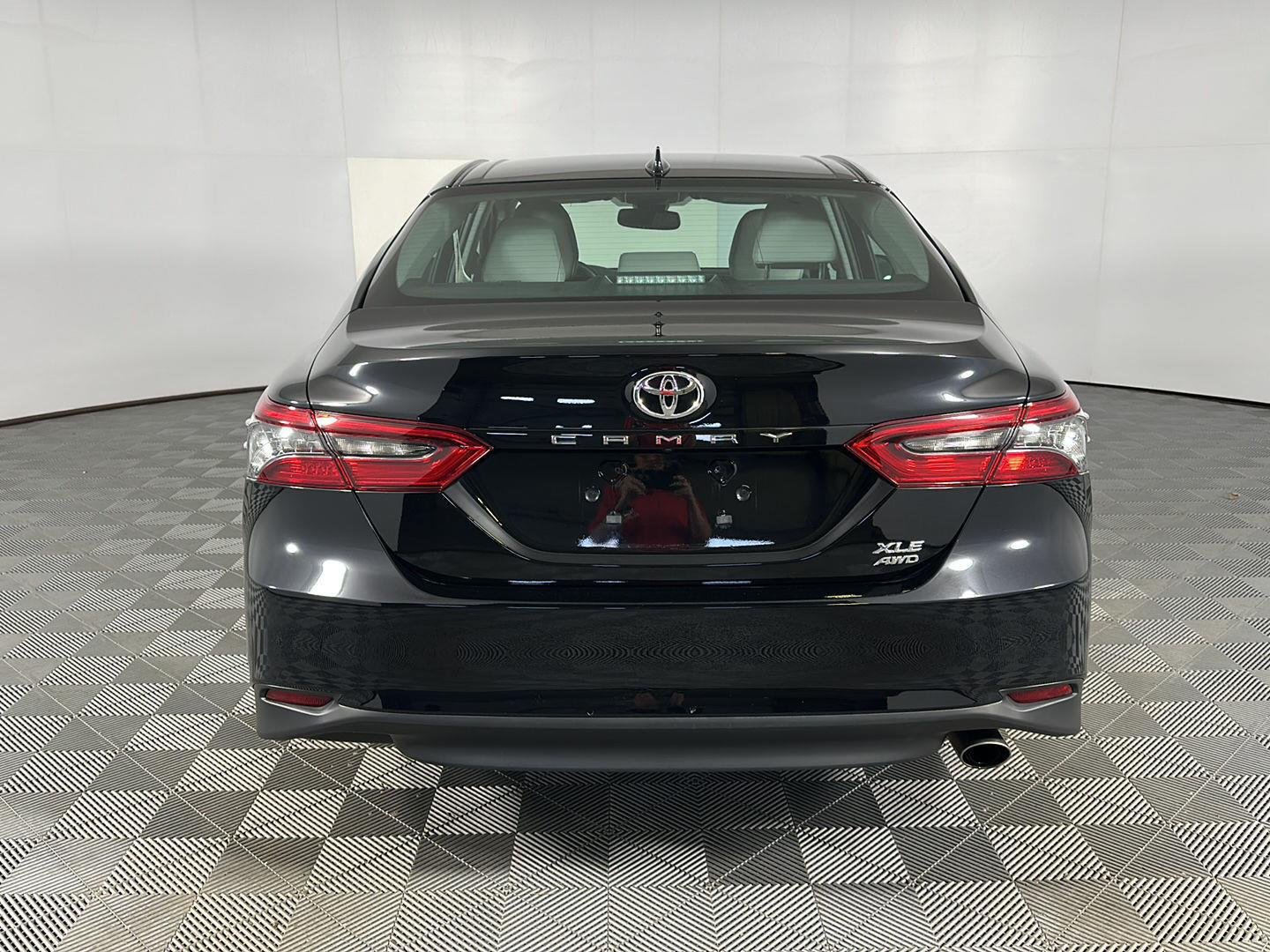 Used 2023 Midnight Black Metallic Toyota XLE image 19