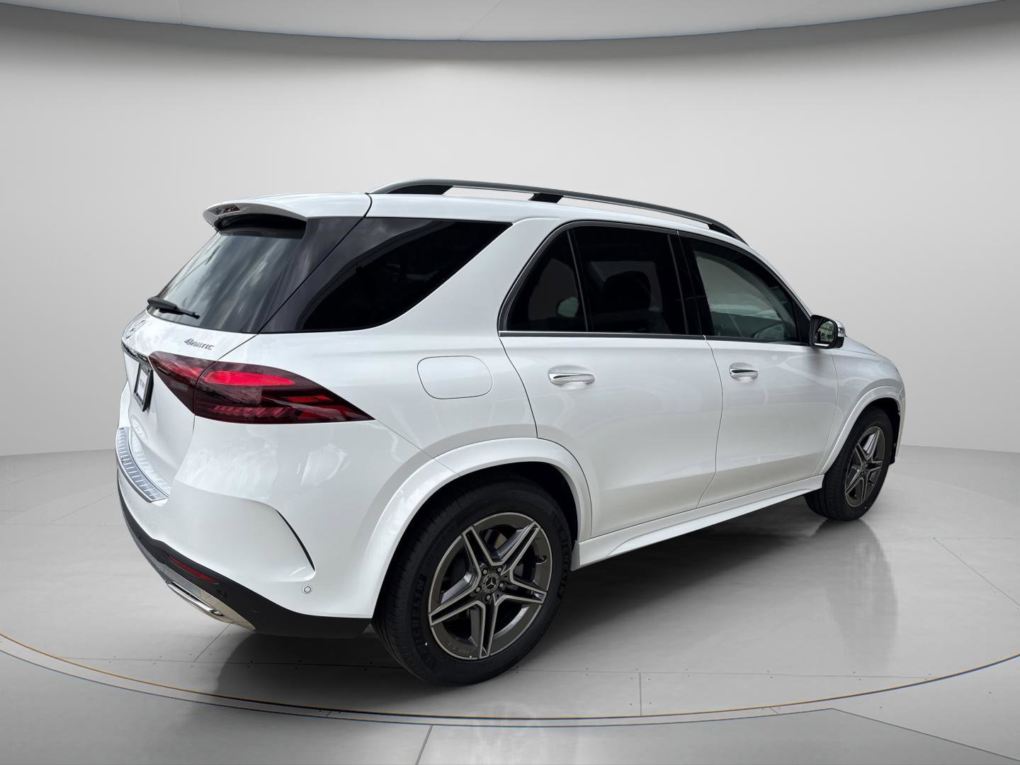 Certified Used 2026 Polar White Mercedes-Benz GLE 450 image 5