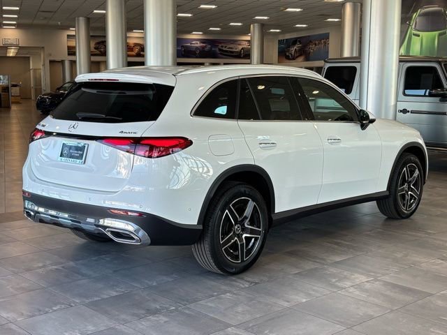 New 2026 Polar White Mercedes-Benz GLC 300 image 29