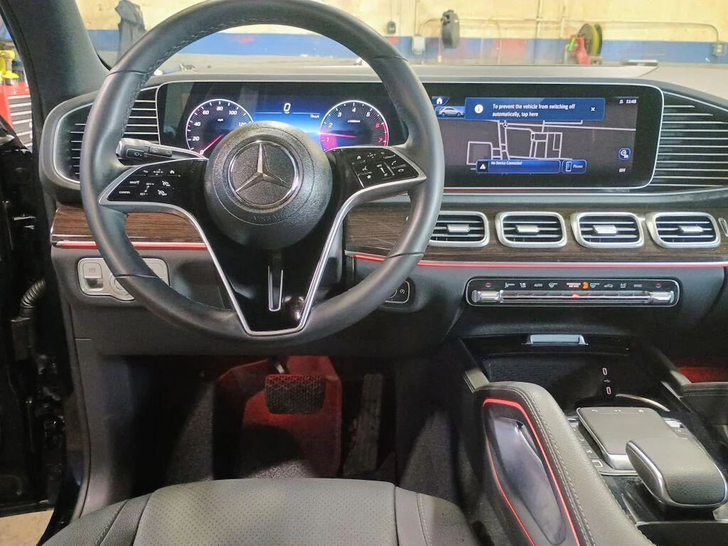 Used 2025 Black Mercedes-Benz GLE 350 image 2