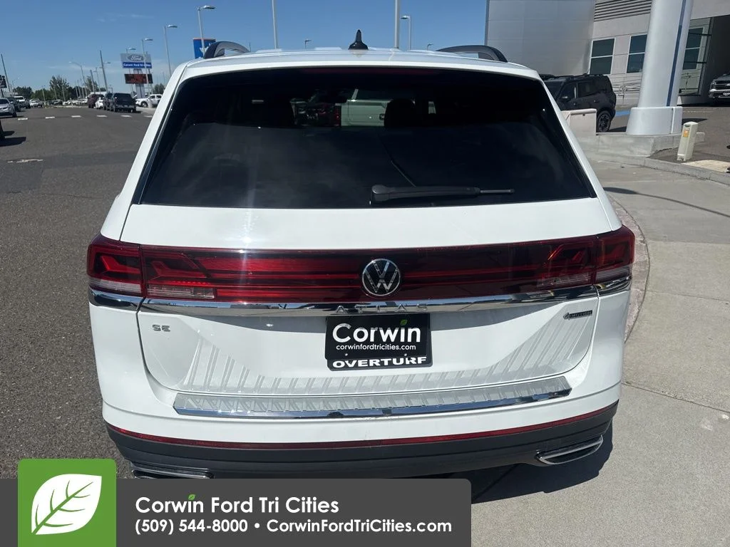 Used 2024 Pure White Volkswagen 2.0T SE image 6