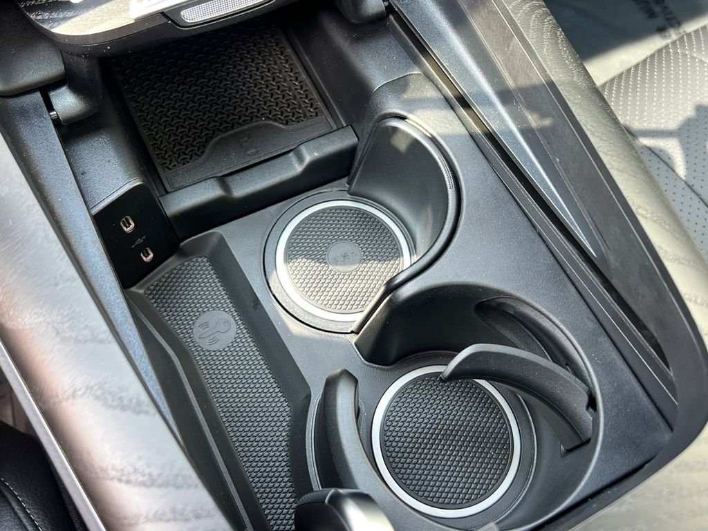 New 2026 Obsidian Black Metallic Mercedes-Benz E 450 image 23