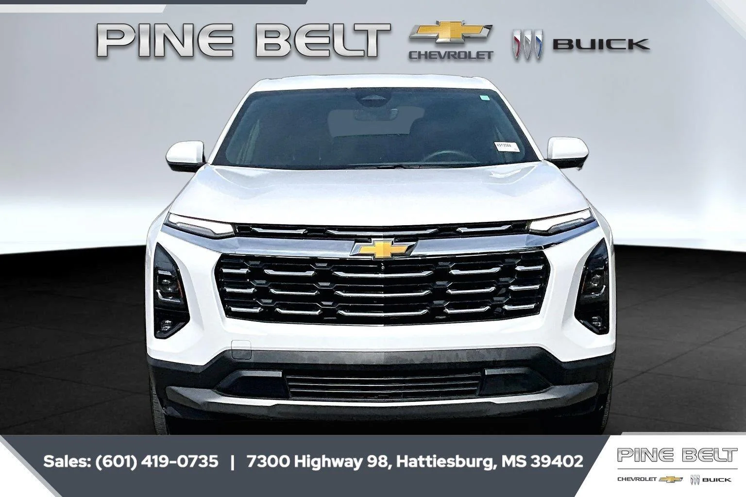 Used 2025 Summit White Chevrolet LT image 3