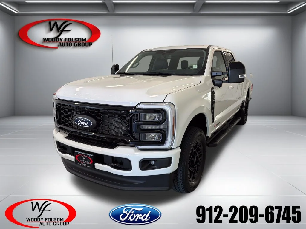 New 2027 White Ford Lariat image 1