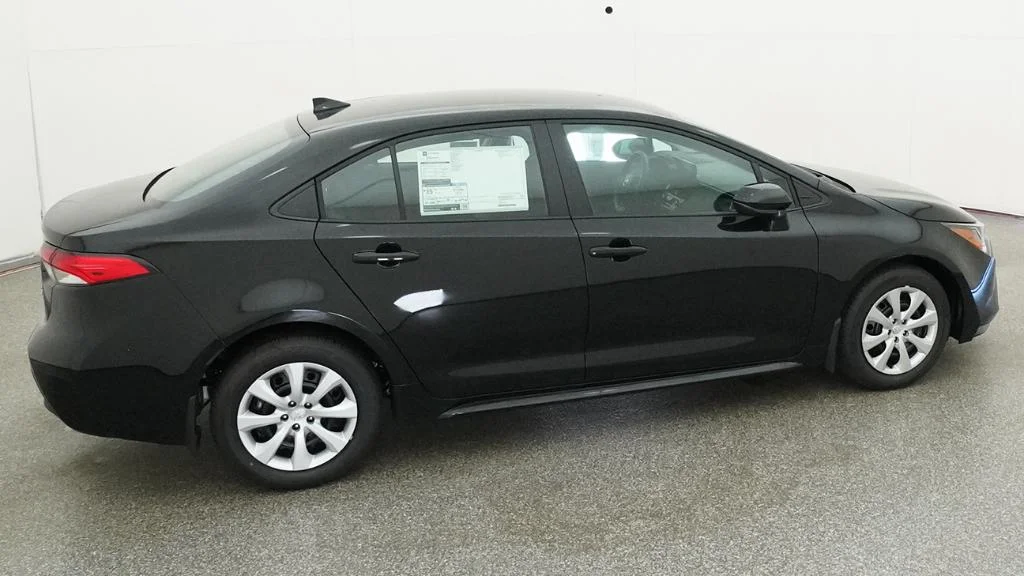 New 2026 Midnight Black Metallic Toyota LE image 10