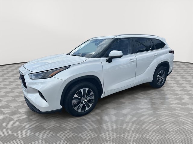 2025 Toyota Highlander XLE