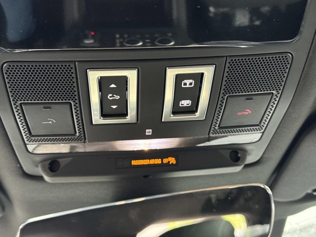 New 2026 Borasco Grey Land Rover X-Dynamic SE image 22