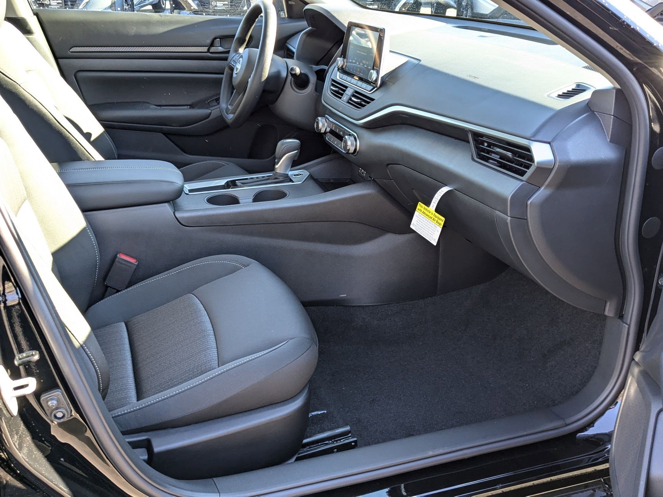 2025 Nissan Altima S - Photo 22