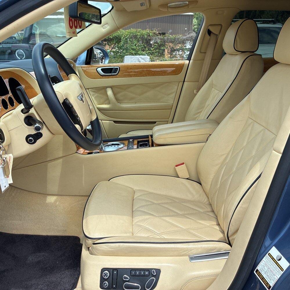 Used 2011 Customer Specified Color Bentley Speed image 2