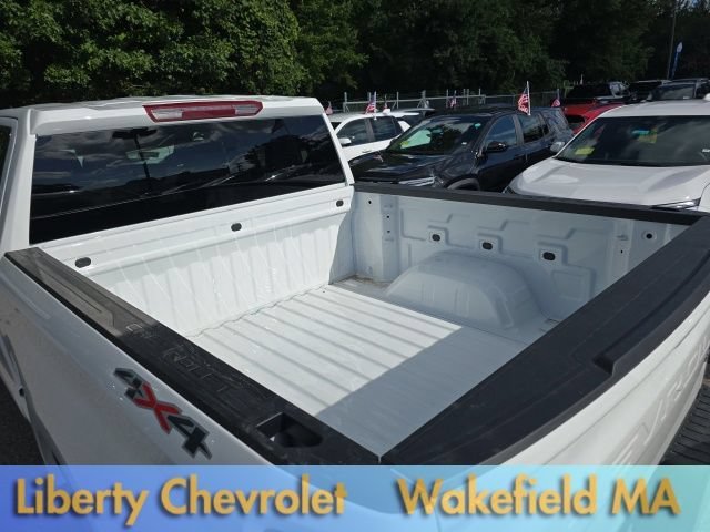 New 2026 Summit White Chevrolet LT (2FL) image 9