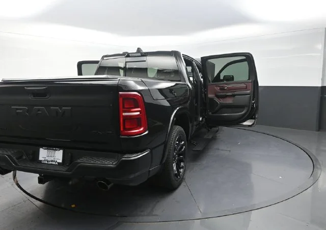 New 2026 Diamond Black Crystal Pearl-Coat Exterior Paint RAM Limited image 35
