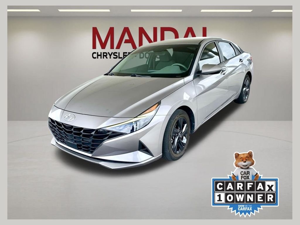 2022 Hyundai Elantra 2.0 SEL IVT's photo