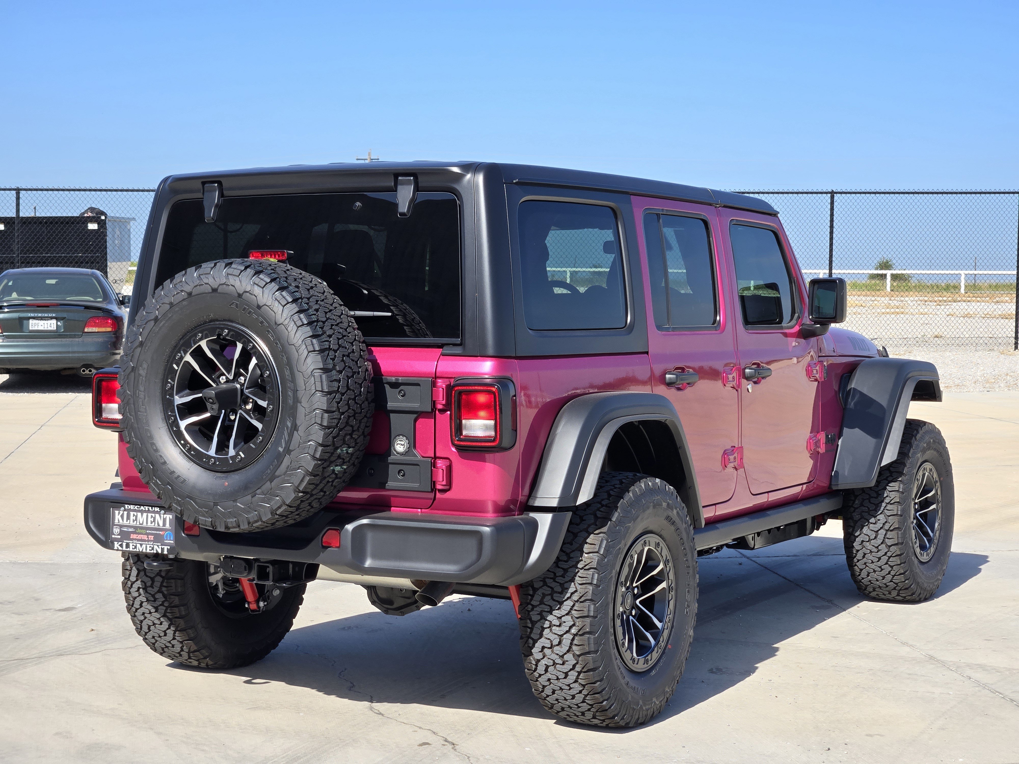 New 2026 Tuscadero Pearl-Coat Exterior Paint Jeep Willys image 5