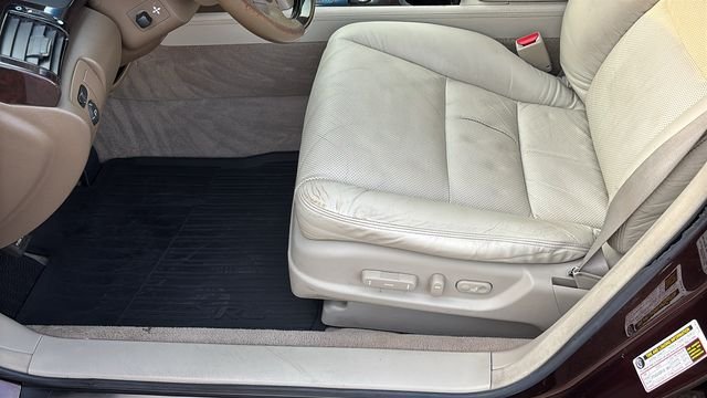 Used 2011 Pomegranate Pearl Acura 3.7 image 24