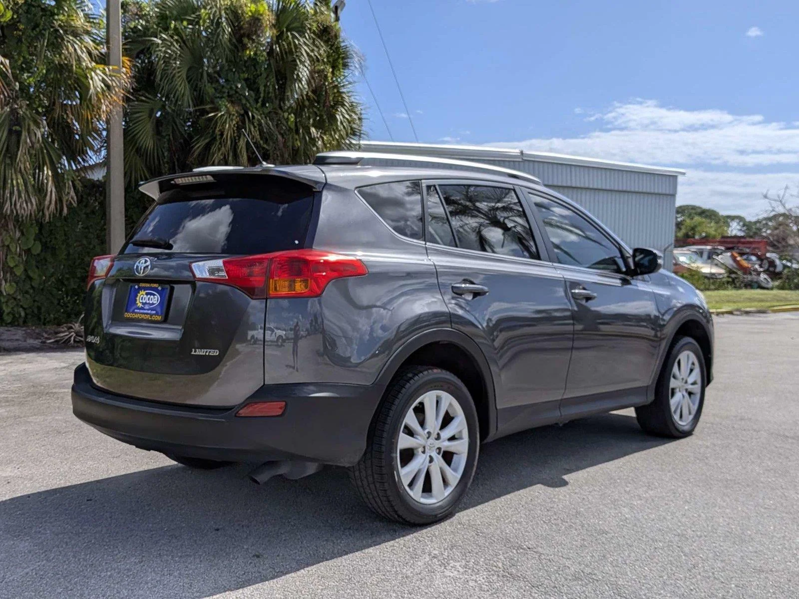 Used 2015 Gray Toyota Limited image 7